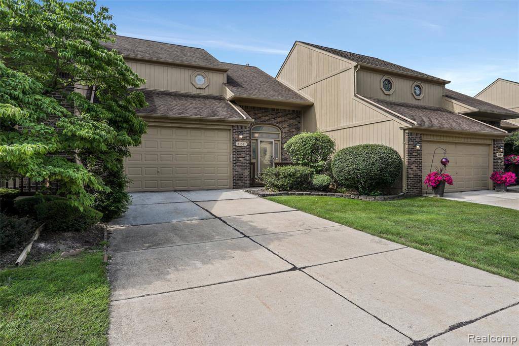 Rochester Hills, MI 48309,2137 CRYSTAL Drive