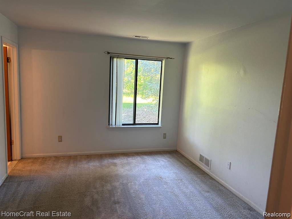 Canton, MI 48187,42808 Lilley Pointe Drive