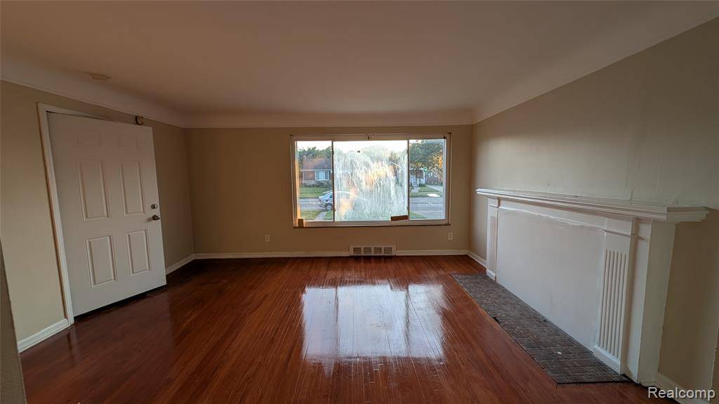 Riverview, MI 48235,18070 Hubbell Street