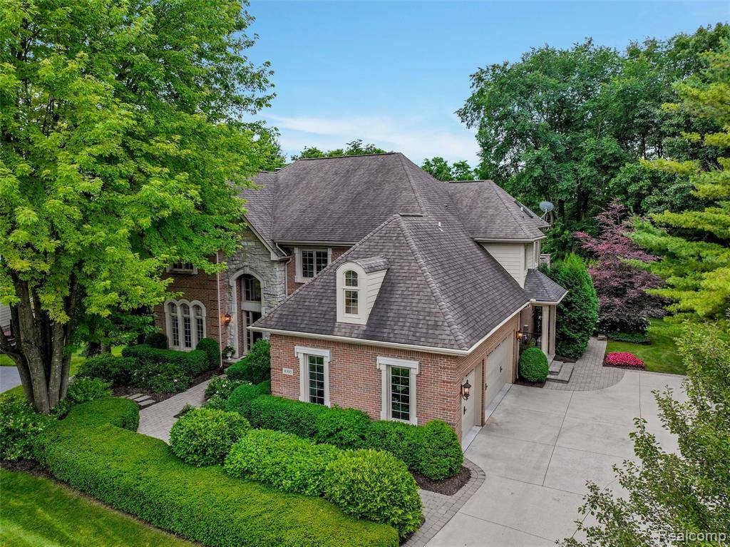 Clarkston, MI 48348,4995 Highland Court