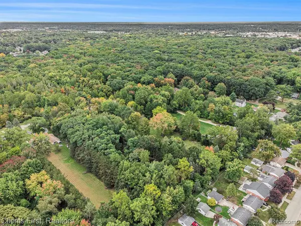 Canton, MI 48187,7655 KOPPERNICK Road