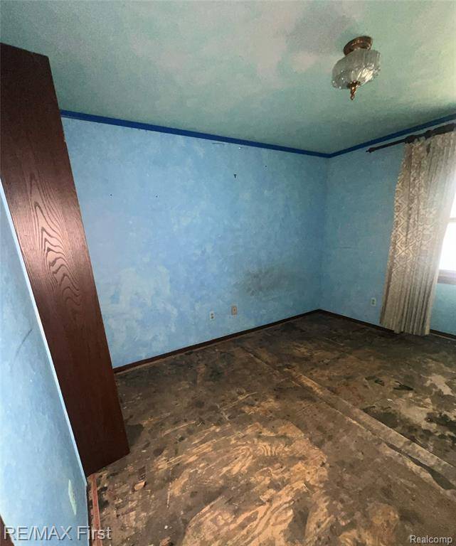 Clinton Twp, MI 48038,39713 CHAFFER