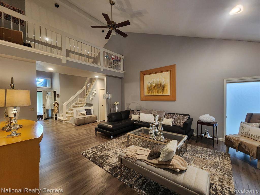 Novi, MI,47348 CIDER MILL Drive