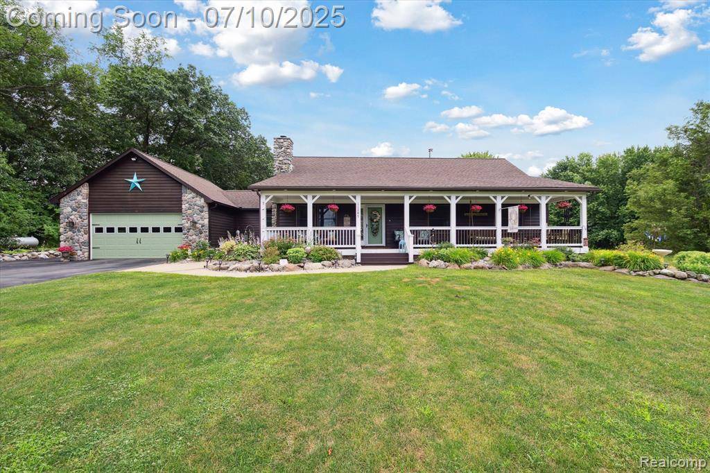 11247 Roberts Road, Stockbridge, MI 49285