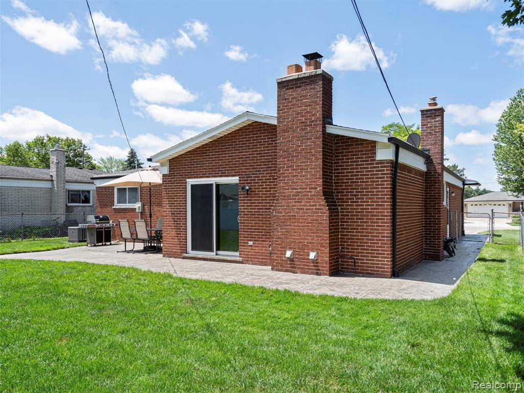 Sterling Heights, MI 48312,34320 Amsterdam Drive