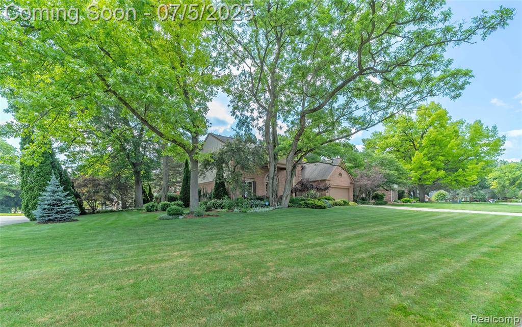 West Bloomfield, MI 48324,3197 Windwood Road