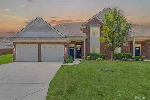 14261 Shadywood Drive, Sterling Heights, MI 48312