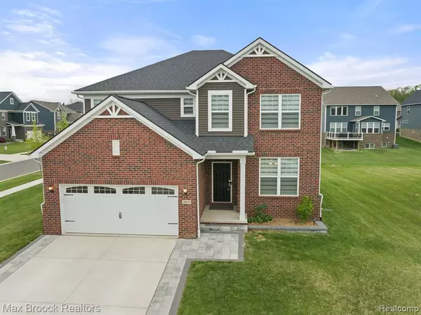 Commerce Twp, MI 48382,2610 IRONTON Drive