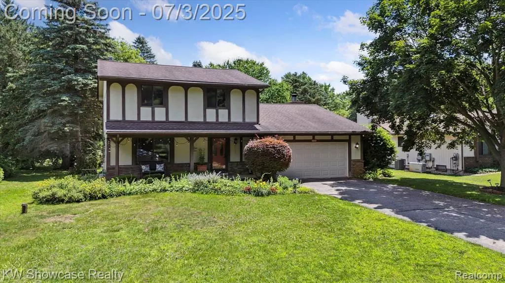 5224 Kristi Lane, Commerce Twp, MI 48382
