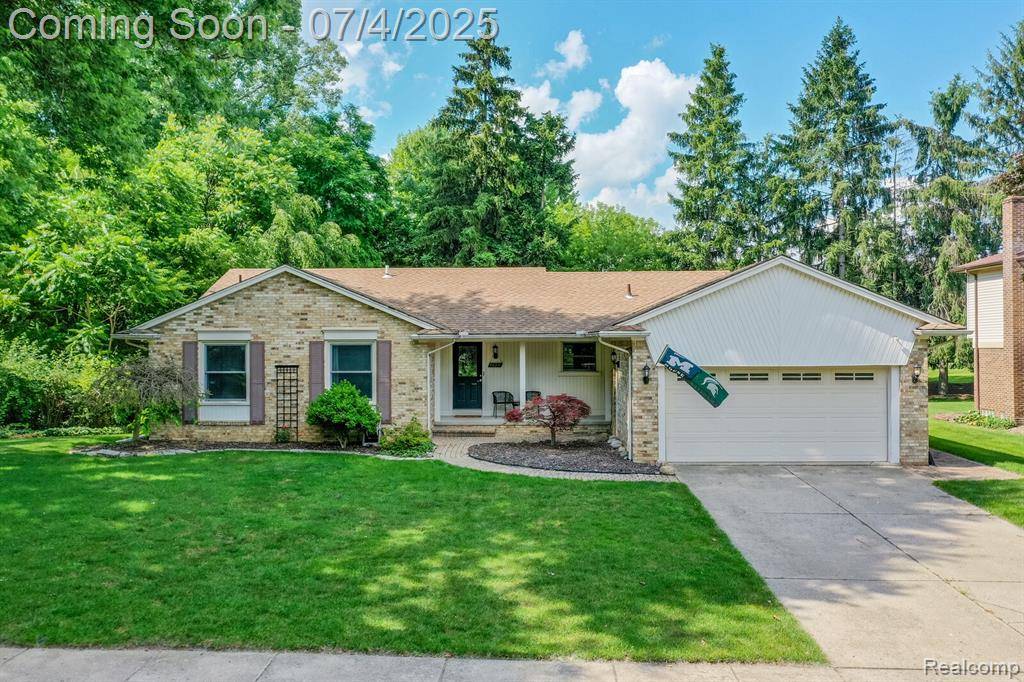 46314 Rockledge Drive, Plymouth, MI 48170