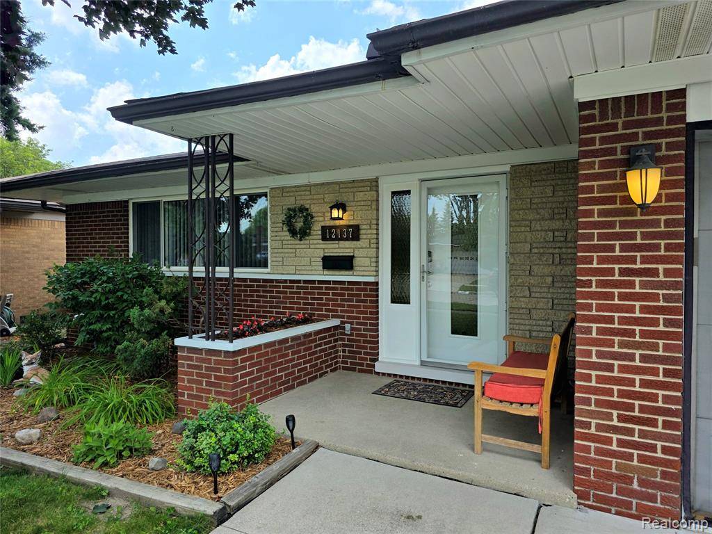 Warren, MI 48093,12137 Carol Avenue