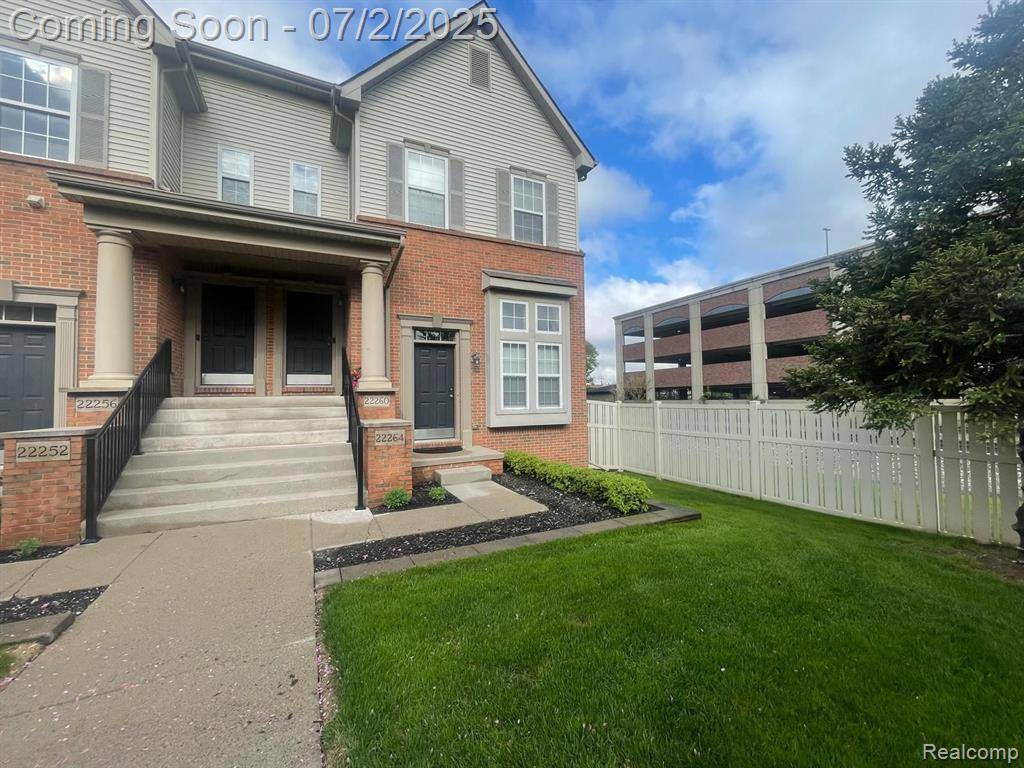 22264 ABBEY Lane, Dearborn, MI 48124
