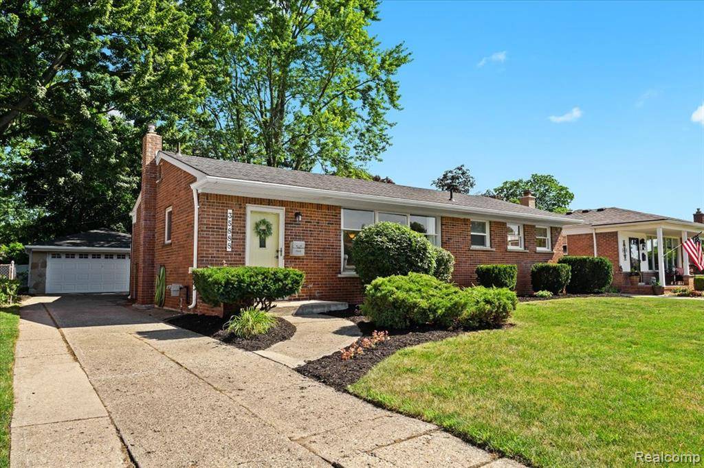 Livonia, MI 48150,35888 Orangelawn Street