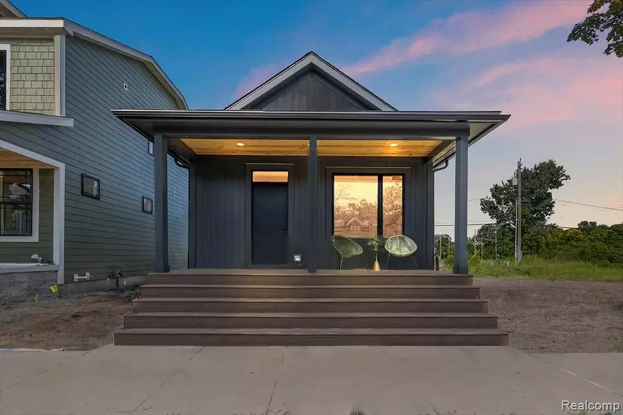 1738 Fischer Street, Detroit, MI 48214