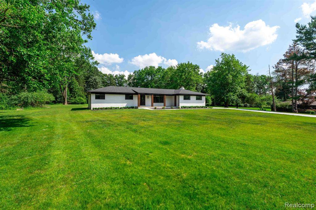 Troy, MI 48098,6284 Malvern Drive