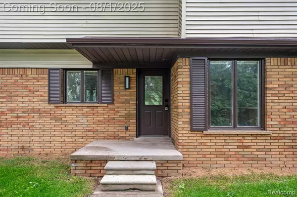 Bloomfield Hills, MI,4866 Walnut Lake Road