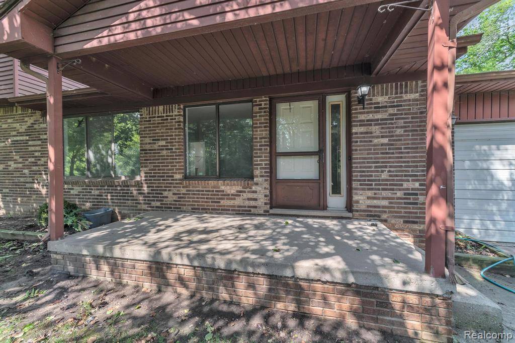 Northville, MI 48168,17885 Ridge Road
