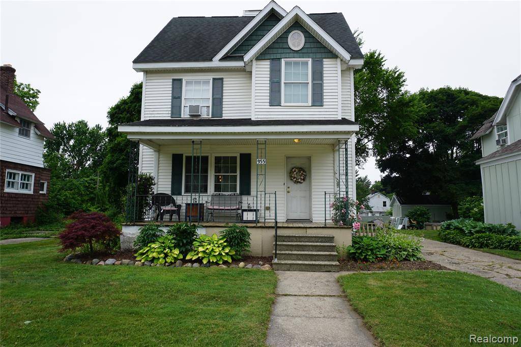 955 N Chevrolet Avenue, Flint, MI 48504