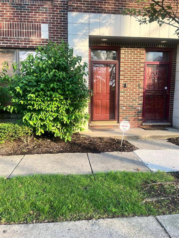 84 W Bethune Street, Detroit, MI 48202