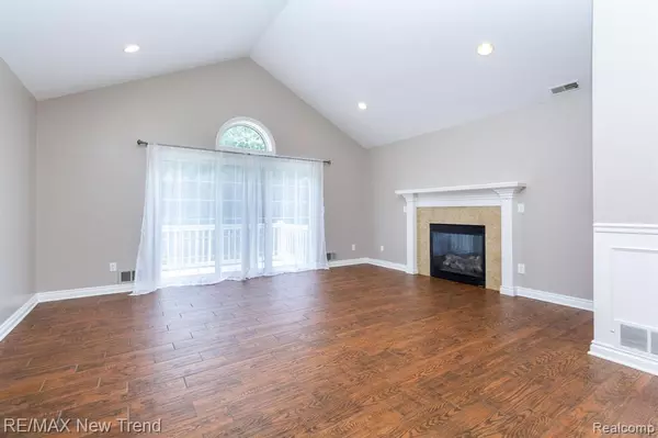 Canton, MI 48187,45929 GRAYSTONE Lane