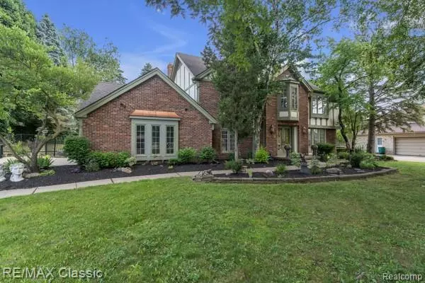 Farmington Hills, MI 48331,29942 Deer Run Court