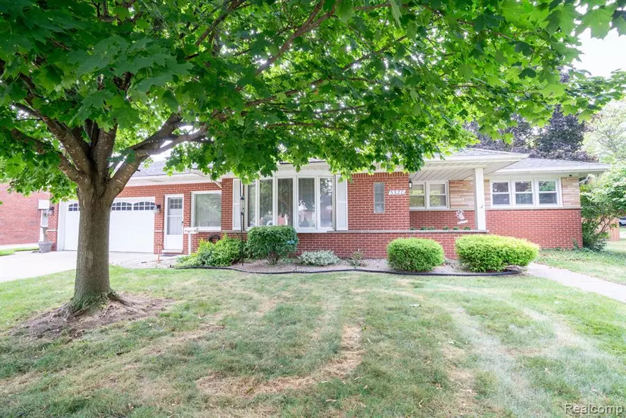 3320 Middlefield Drive, Trenton, MI 48183