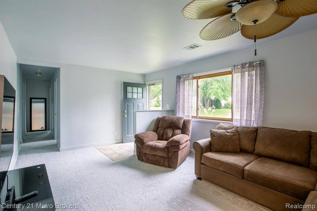 Lake Orion, MI,2512 Flintridge Street
