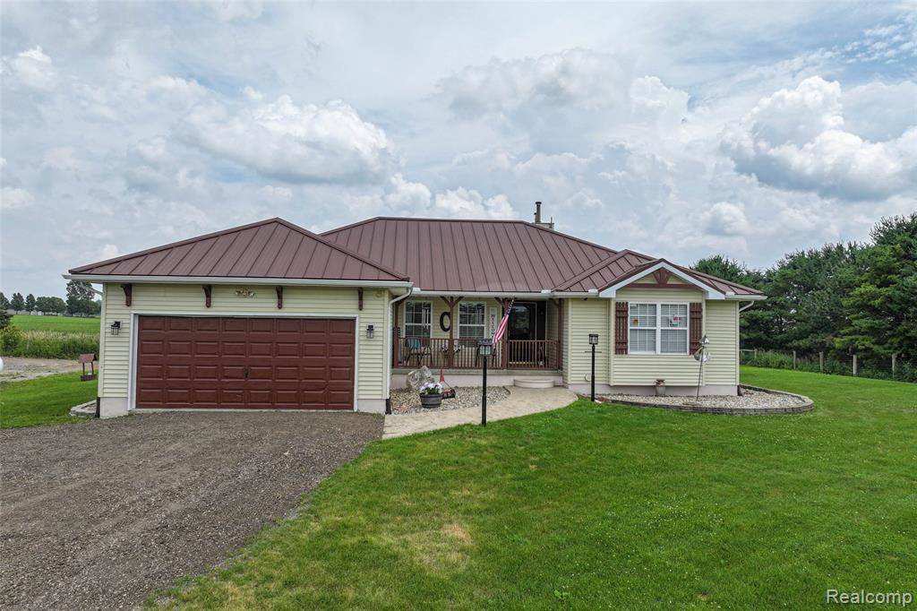 5465 Maple Valley Road, Brown, MI 48416