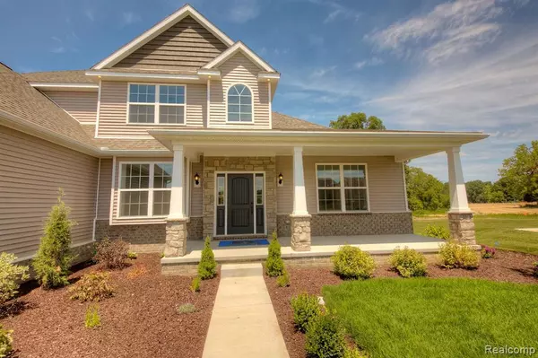 Howell, MI 48843,MOH 67 ROUND ROCK