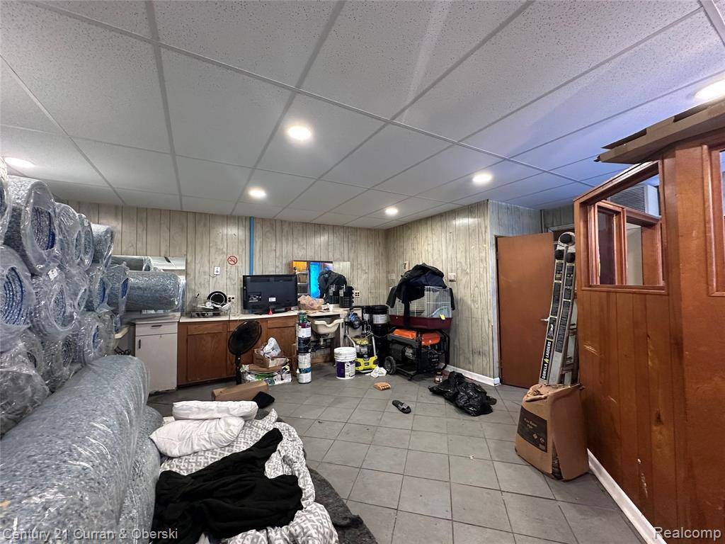 Southfield, MI 48075,20854 W 8 Mile Road