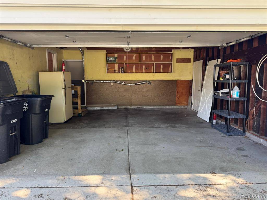 Livonia, MI 48154,37502 Ladywood Street