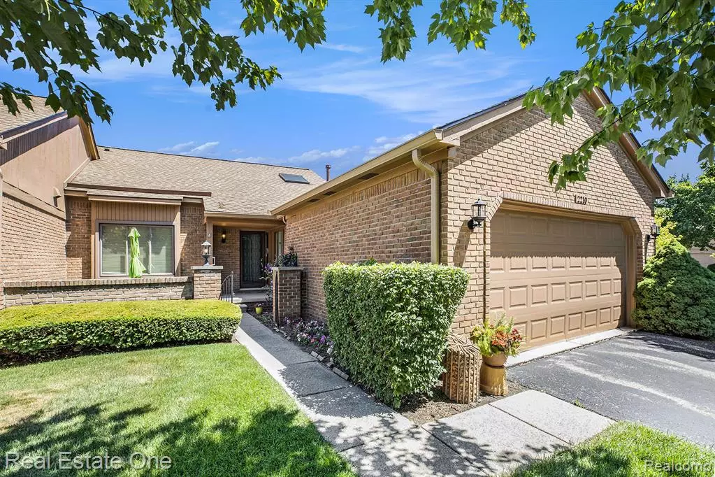 Rochester Hills, MI 48307,2210 London Bridge Drive