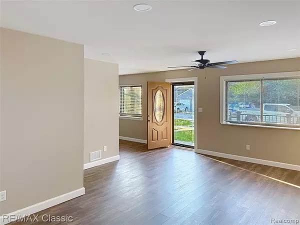 Redford, MI 48239,14818 Aubrey