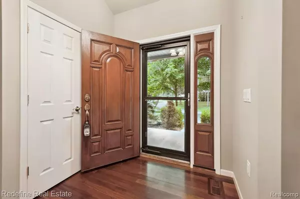 Milford, MI 48381,1388 Pine Grove Lane