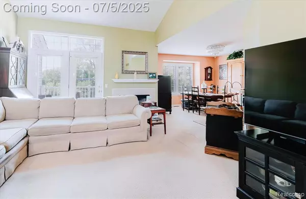 Troy, MI 48085,5934 Creekside Drive