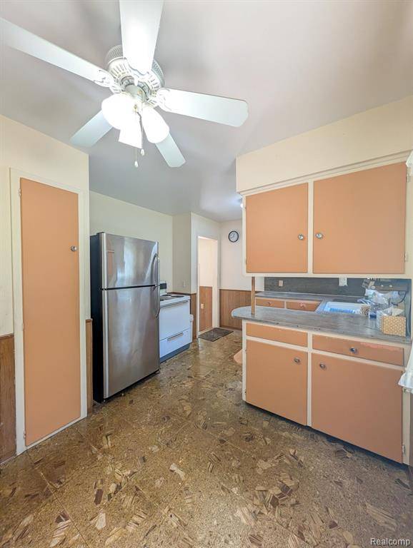 Flushing, MI 48433,119 W Henry Street