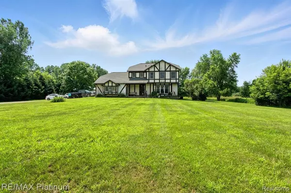 Fowlerville, MI 48836,11077 Owosso Road