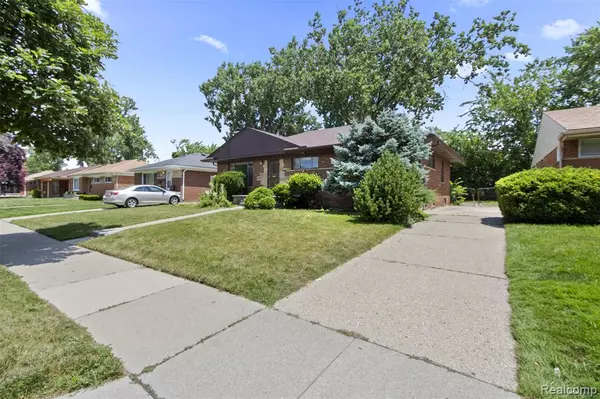 Oak Park, MI 48237,24280 Moritz Street