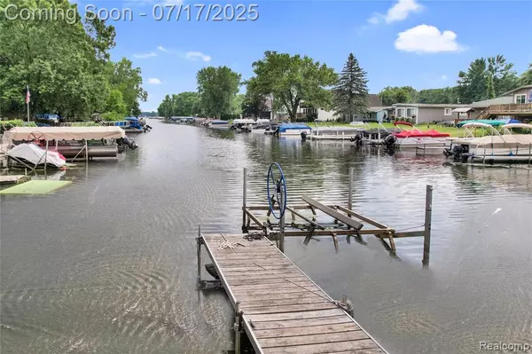 Pinckney, MI 48169,1890 Darwin Road