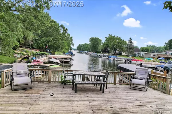 Pinckney, MI 48169,1890 Darwin Road