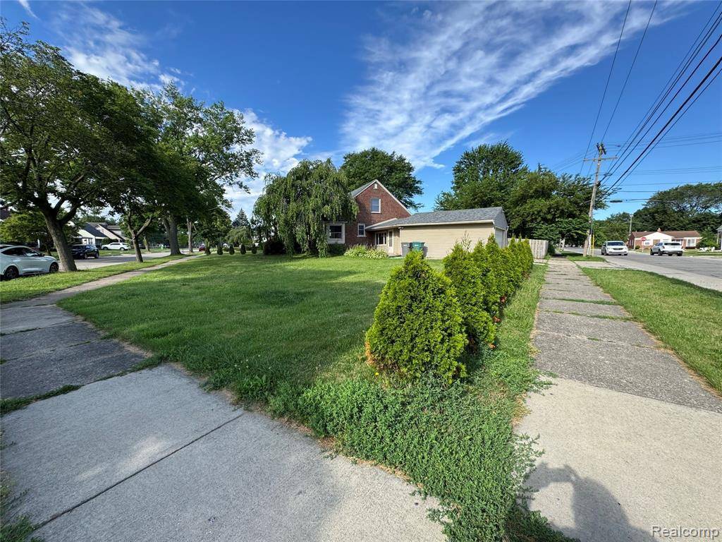 Dearborn, MI 48124,3310 Hollywood Street