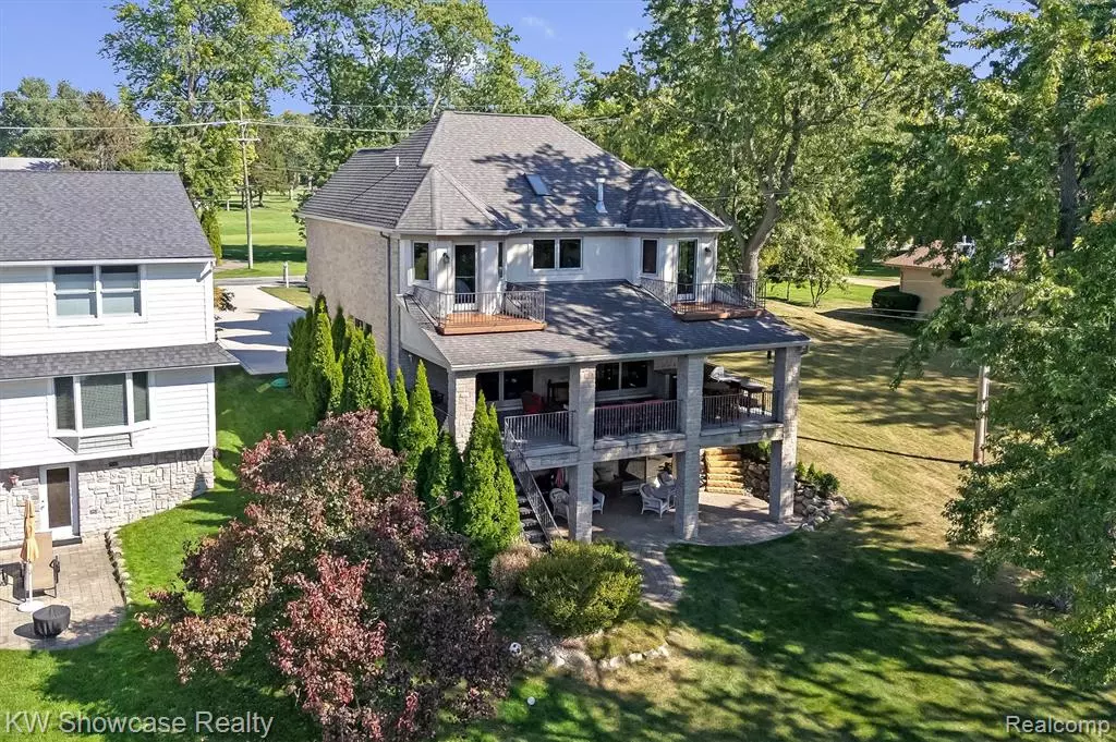 Commerce Twp, MI 48382,3190 EDGEWOOD PARK Drive