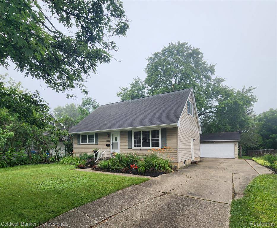 Grand Blanc, MI 48439,11680 Schram Street