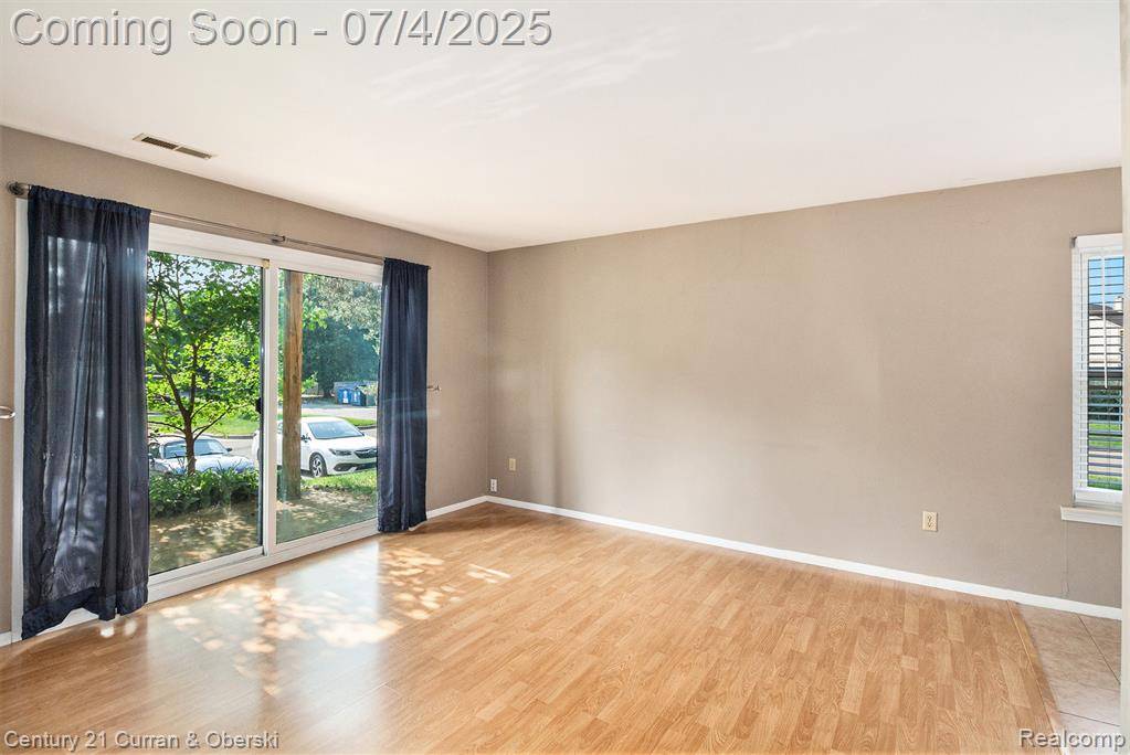 Auburn Hills, MI 48326,841 Bloomfield Village Boulevard