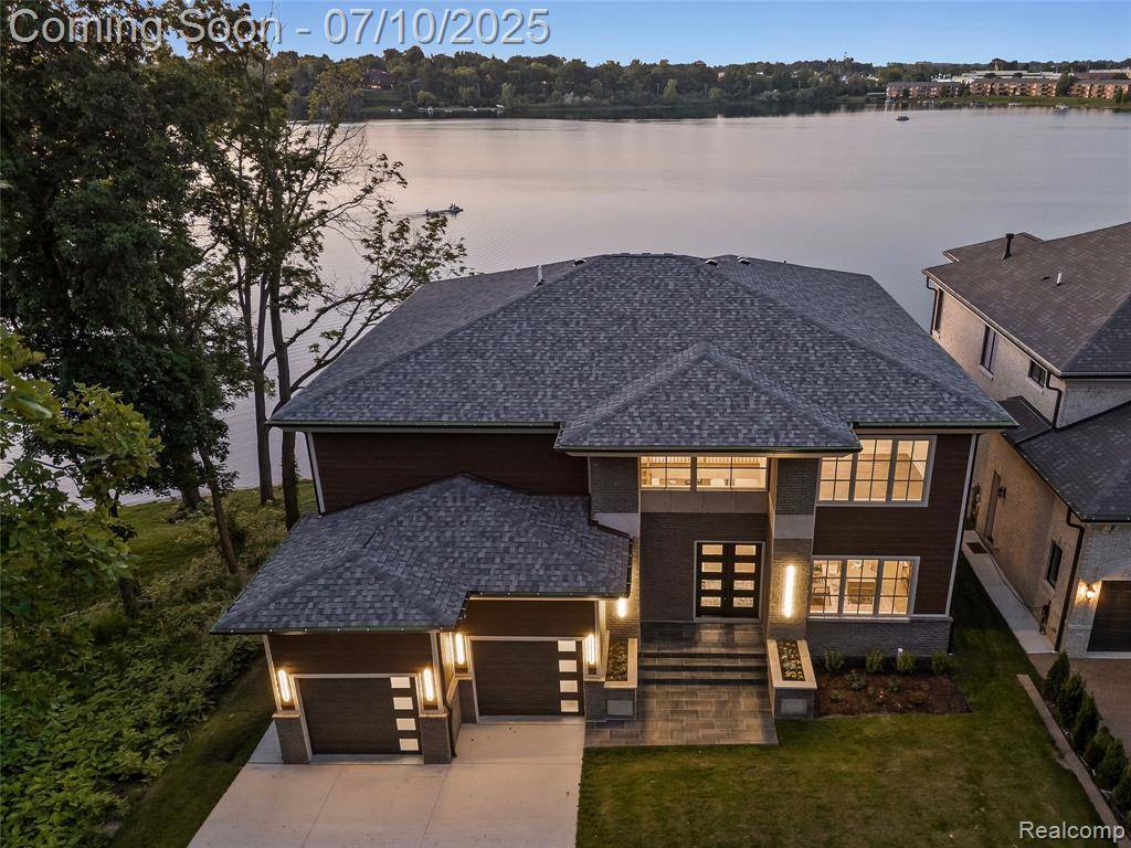 1760 Hamilton Drive, Bloomfield Hills, MI 48302