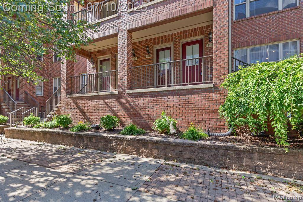 130 Tiffany Lane, Royal Oak, MI 48067