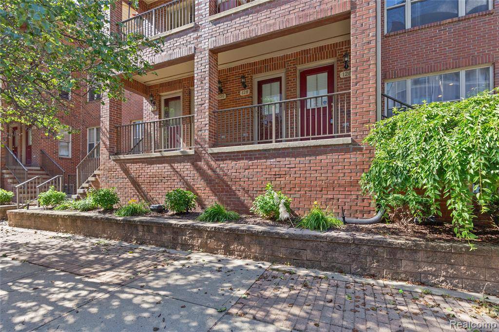 130 Tiffany Lane, Royal Oak, MI 48067