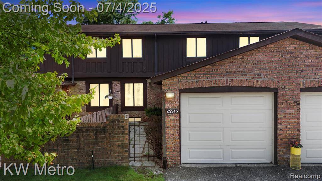 26545 Summerdale Drive, Southfield, MI 48033