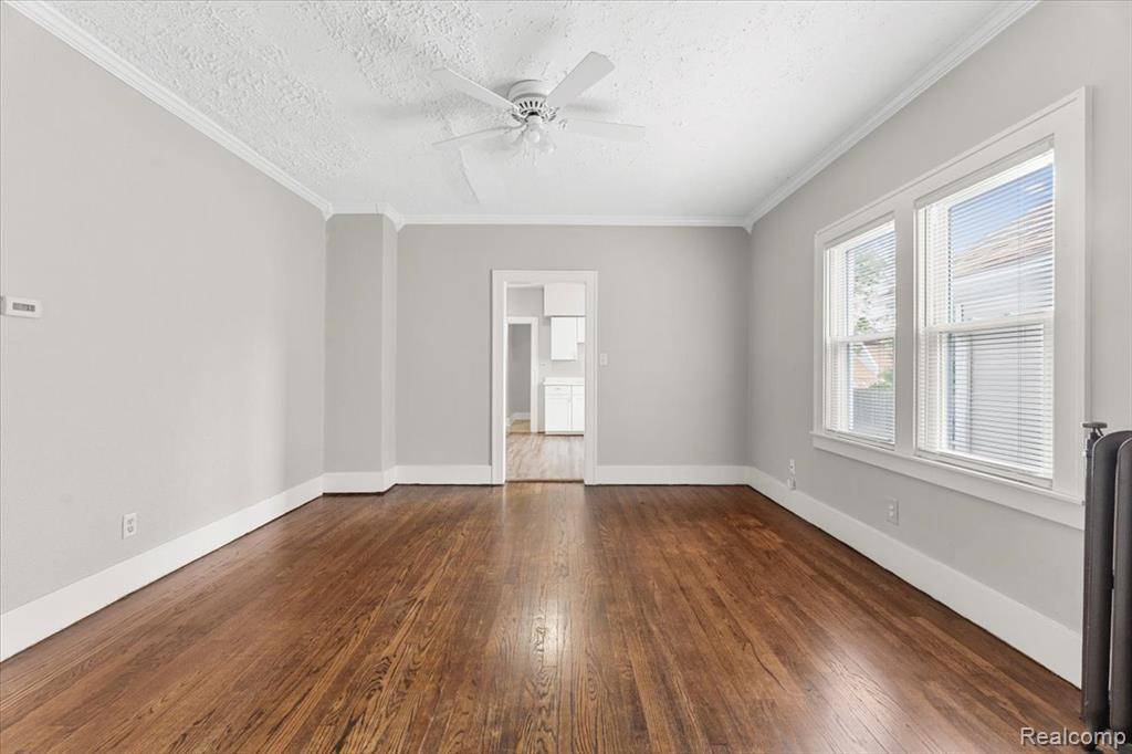 Wyandotte, MI 48192,922 Maple