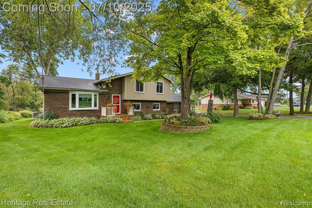 5021 PAULA Avenue, Clarkston, MI